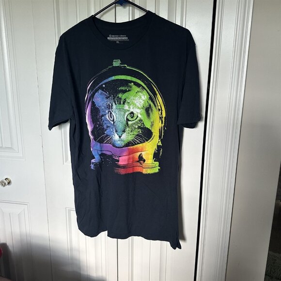 Design By Humans Tee Shirt Cat Astronaut Outer Space Graphic Print Cotton XL - Picture 1 of 6